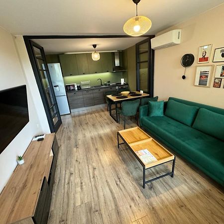 Lovely 1 Bedroom Apartment In The Heart Of Varna Buitenkant foto